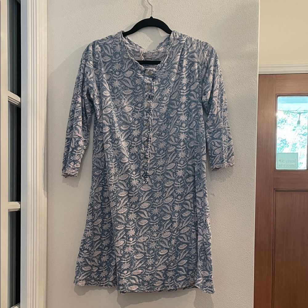 Magnolia Pearl Blue and White Floral Long Sleeve Dress